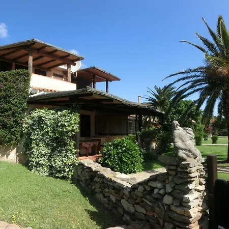 Holiday home Palmtreehouse-sardiniaencharming&relaxing