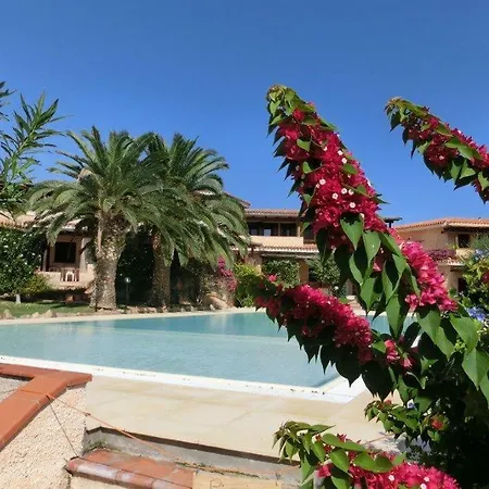 Holiday home Palmtreehouse-sardiniaencharming&relaxing